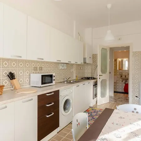 Altido Sweet Apt With A Lovely View, Near Golf Rapallo Apartment